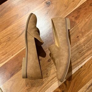 Indigo Rd Casual Slip-On Loafers Flats in Tan Women’s Size 10